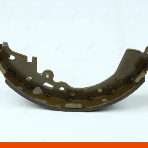 Тормозные колодки задние барабанные SRR OE BS-65211